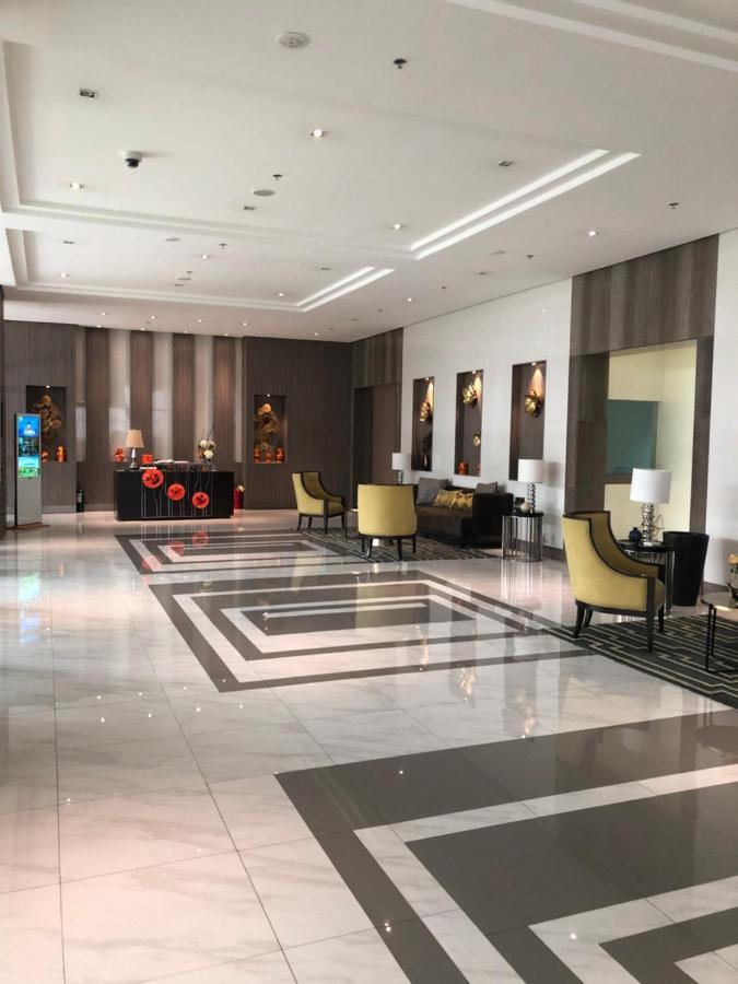 Robles' Unit At 81 Newport Boulevard 마닐라 외부 사진